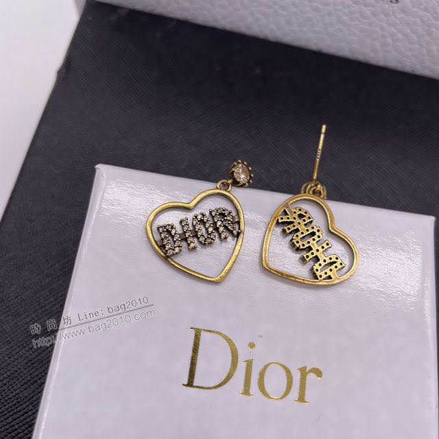 Dior飾品 迪奧經典熱銷款愛心CD耳釘耳環  zgd1216